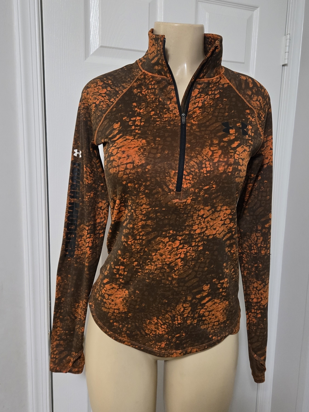 Under Armour Women's Orange & Brown Camo Quarter-Zip Pullover